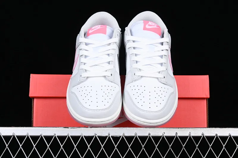 All categories Nk SB Dunk series Nk SB Dunk Low low-top sneakers Nk SB Dunk Low "520" Valentine's Day limited SB low-top sports and leisure sneakers FN3451-161